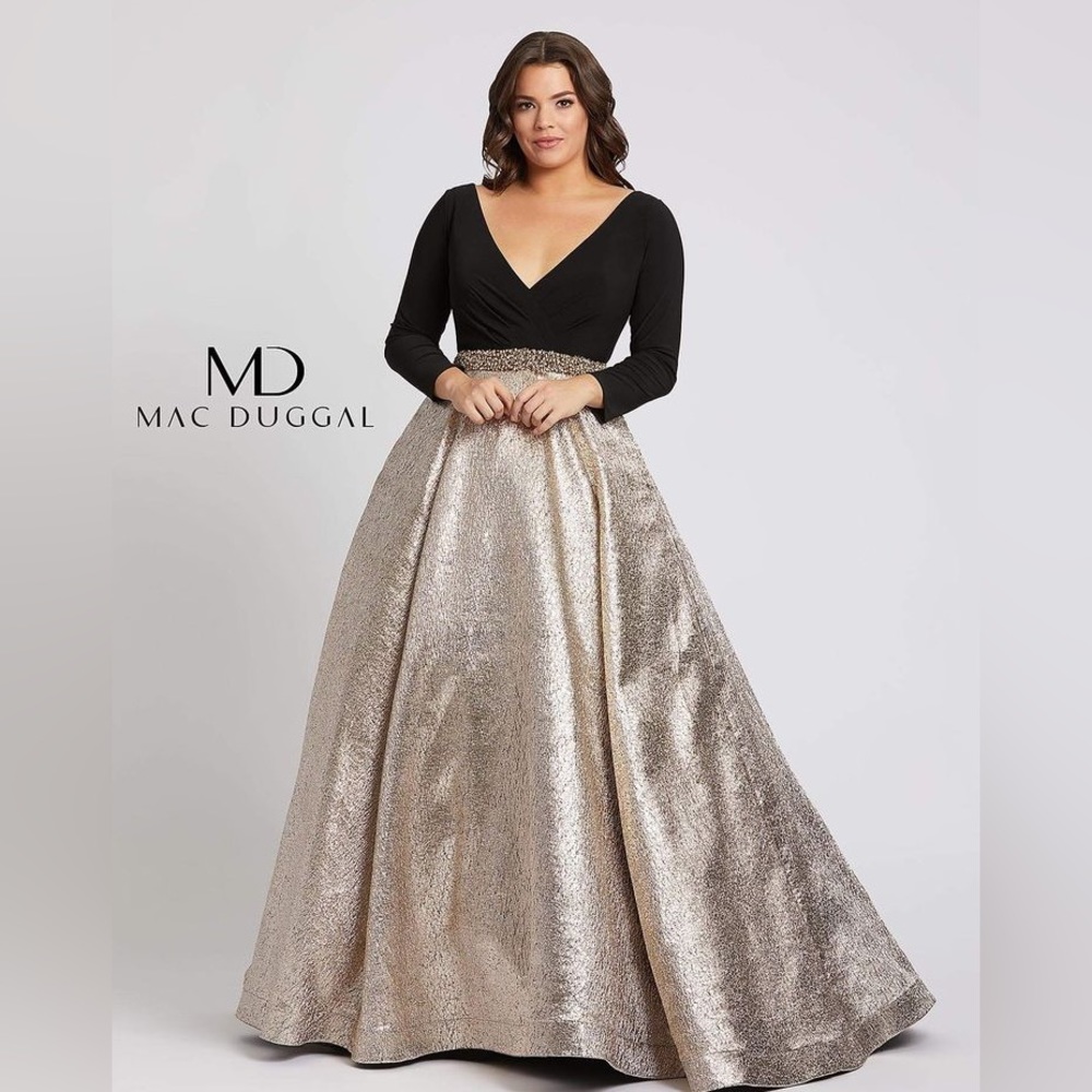 Size 30 Mac Duggal Gown Style 48891F